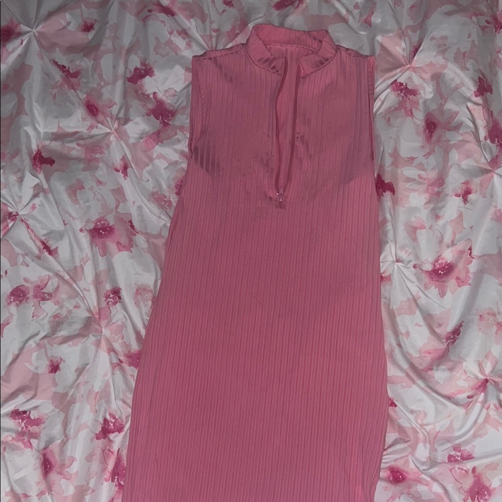 Elegant Pink Midi Sheath Dress with Mock Neck